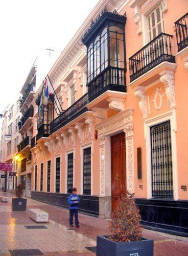 Don Miguel, Apartamento Y Parking Уэльва Экстерьер фото